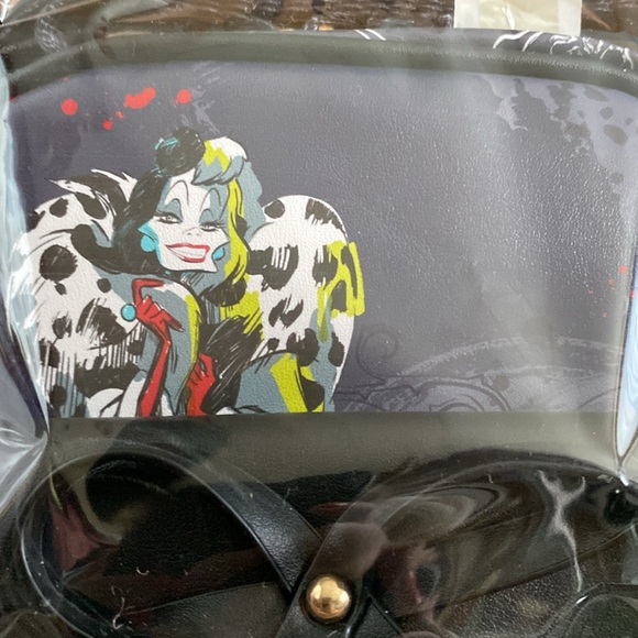 NWT Disney Villains wondapop crossbody bag - Picture 3 of 4